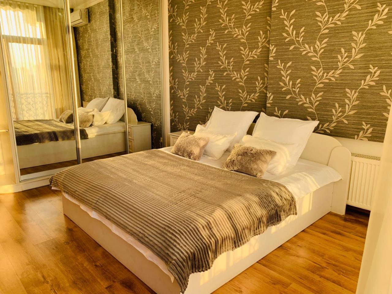 Arkadia Palace 2Bd Apartment Odessa Exterior foto